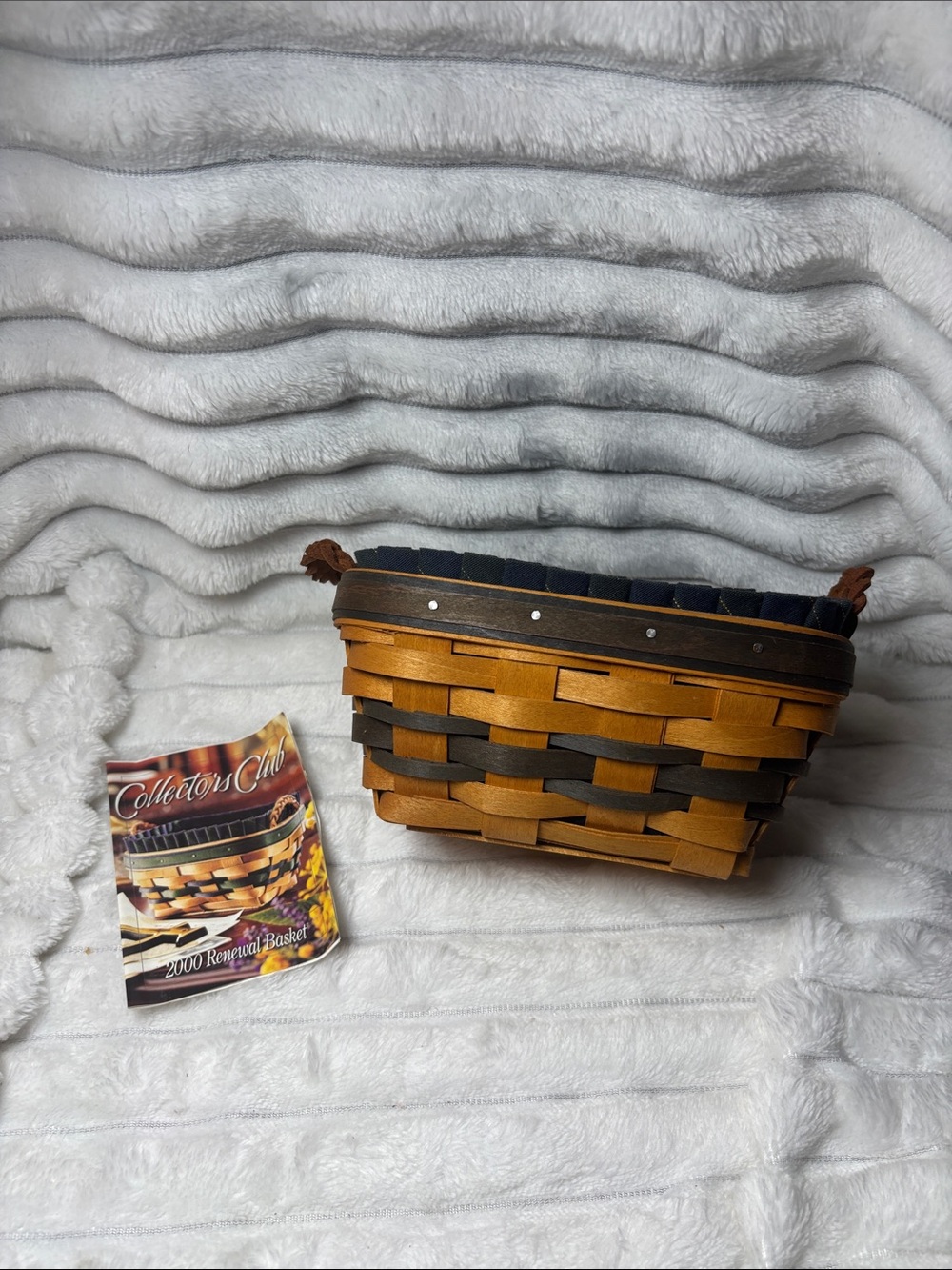 Longaberger 2000 Renewal Basket Combo Signed by Wendy 2 and Jerry 3